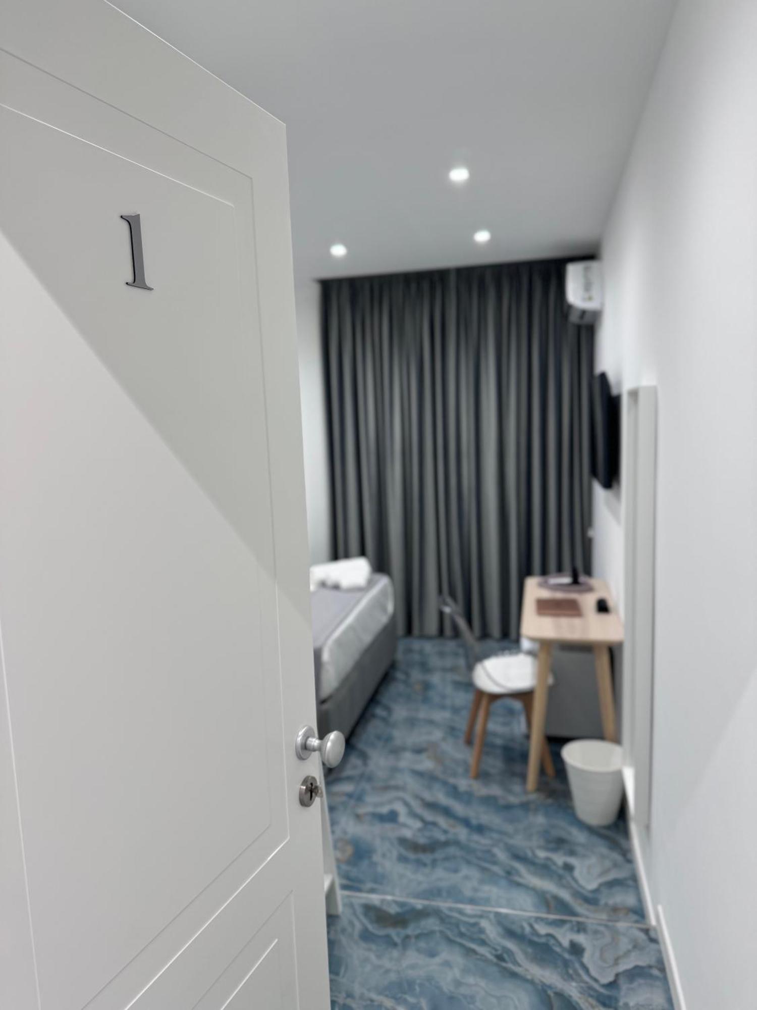 Fp Suite Naples Exterior photo